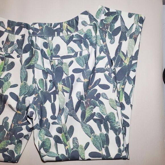 Lululemon Jet Crop Slim Trouser Size 4 - Picture 7 of 12